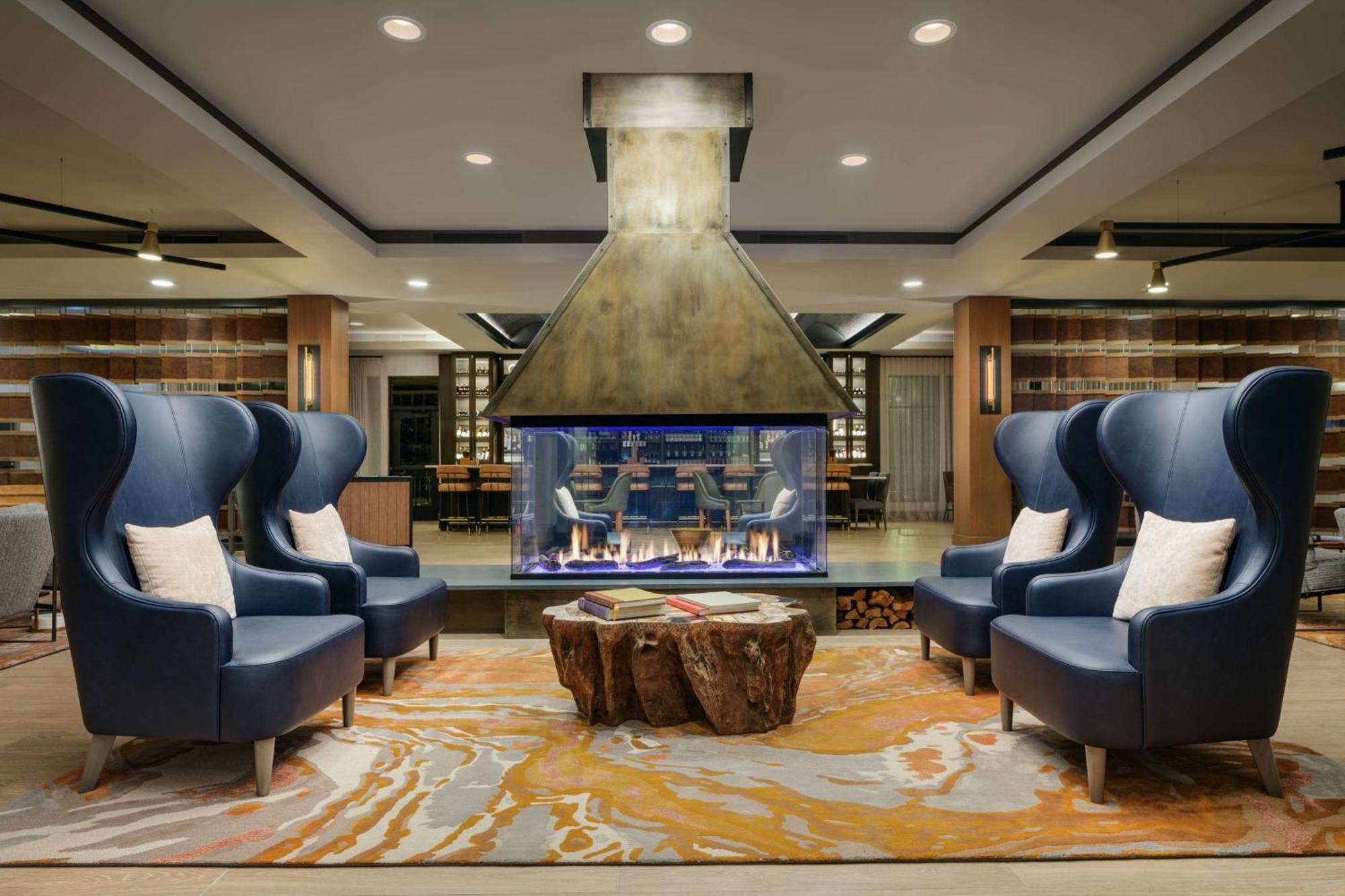 The Hoffmann Hotel Basalt Aspen Tapestry Collection Hilton Экстерьер фото