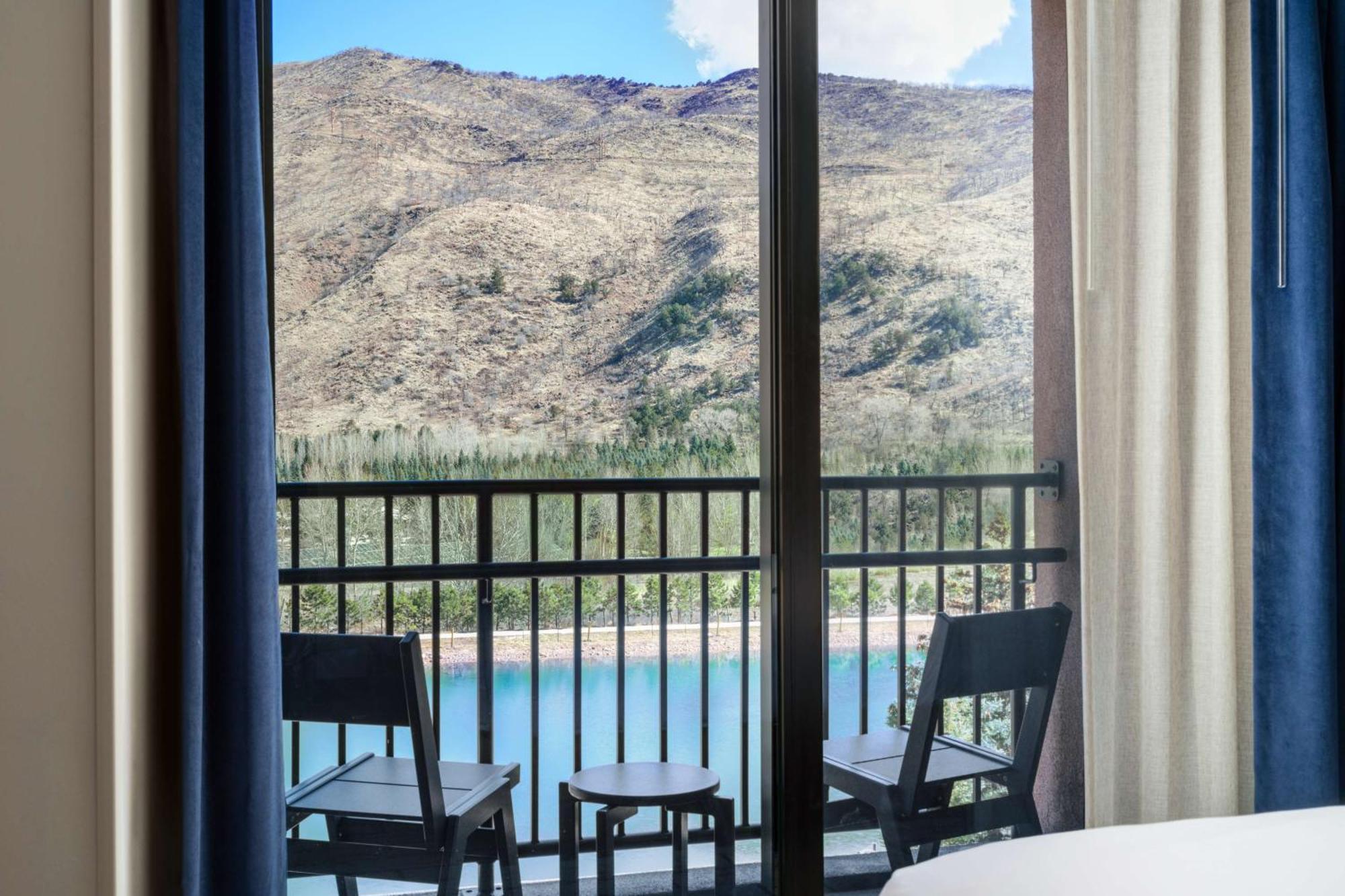 The Hoffmann Hotel Basalt Aspen Tapestry Collection Hilton Экстерьер фото